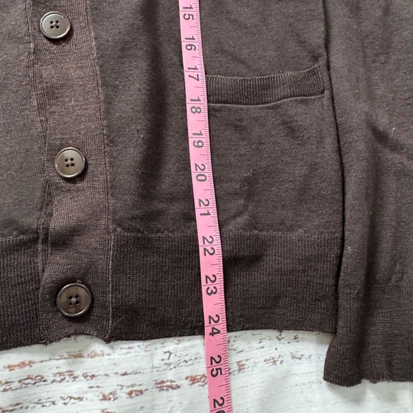J. Lindeberg Cardigan Sweater, Size M Merino Wool. Made in Italy. - Picture 4 of 6